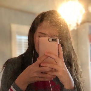 Meet your Posher, Nydia